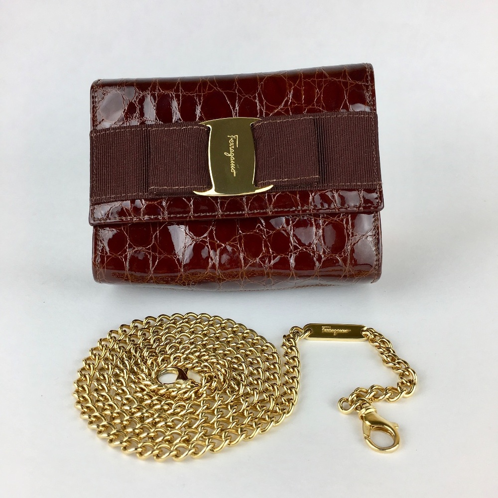 🛍 Salvatore Ferragamo croc elegant shoulder bag.